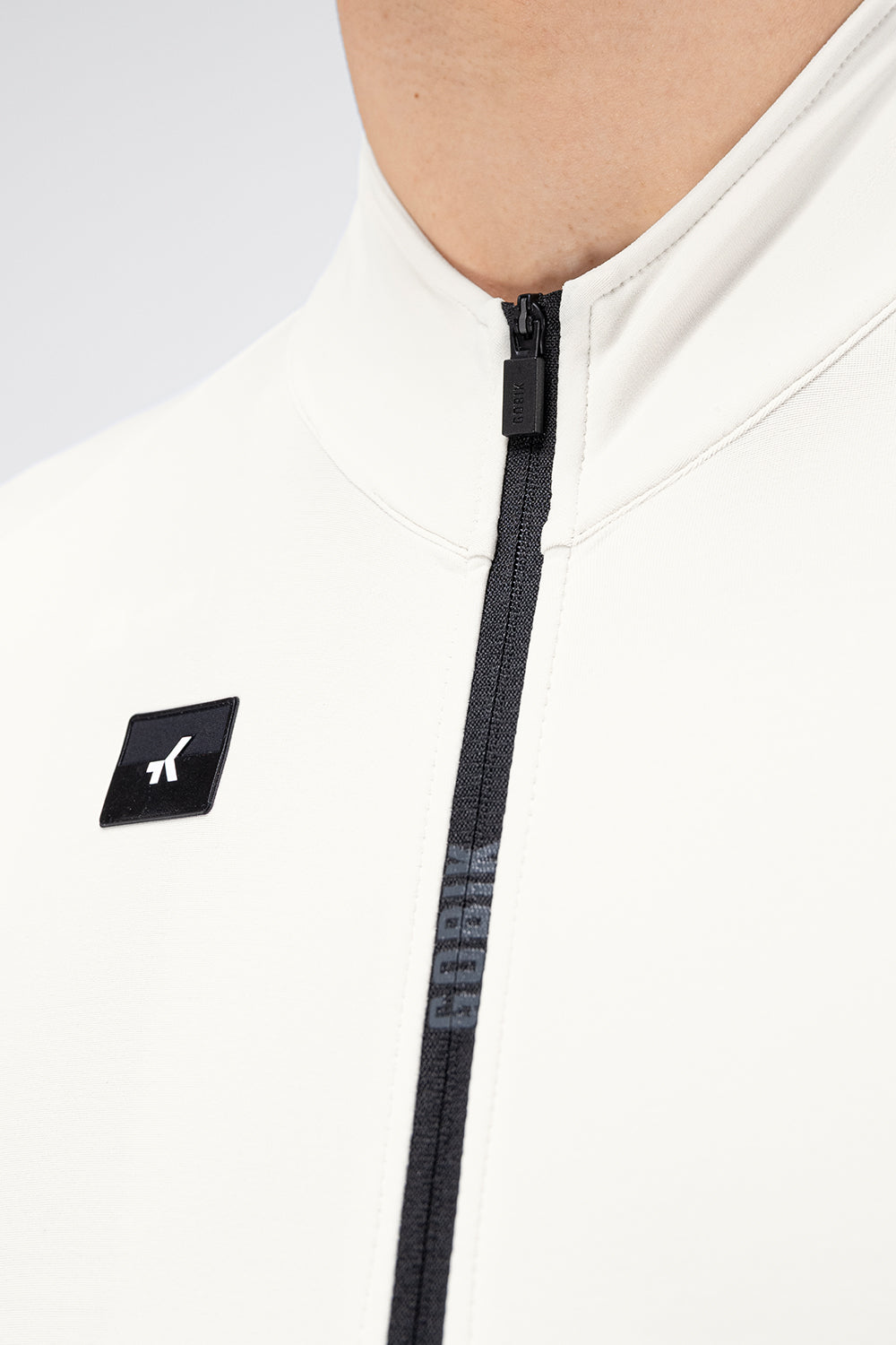 MAILLOT MANGA LARGA PACER SOLID 2.0 HOMBRE CREPE