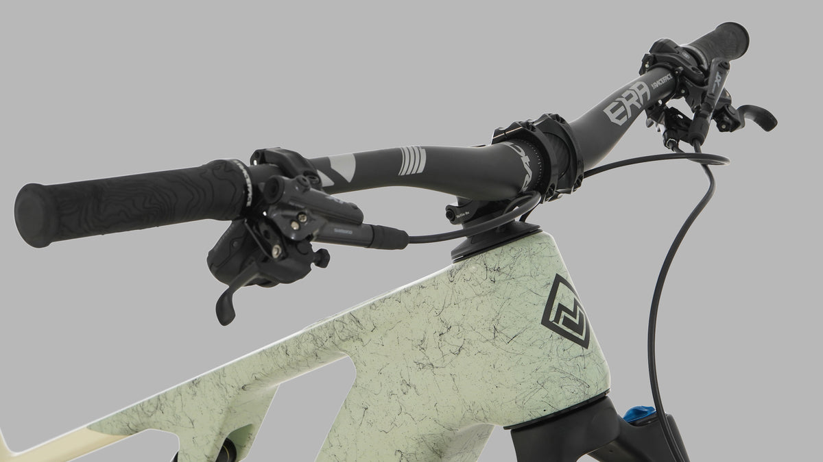 Megamo Flame CRB 01 Race 29" 2026
