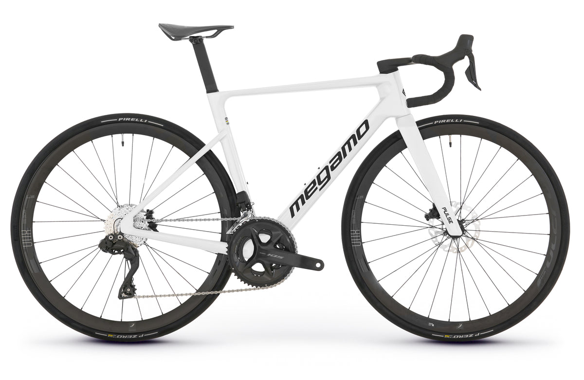 Megamo Pulse 15 2026 - Pure White