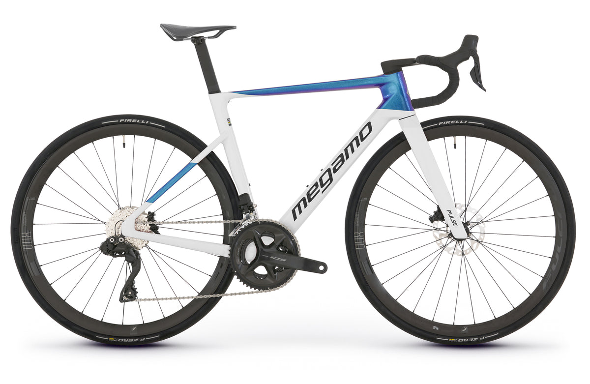 Megamo Pulse 15 2026 - White Blue