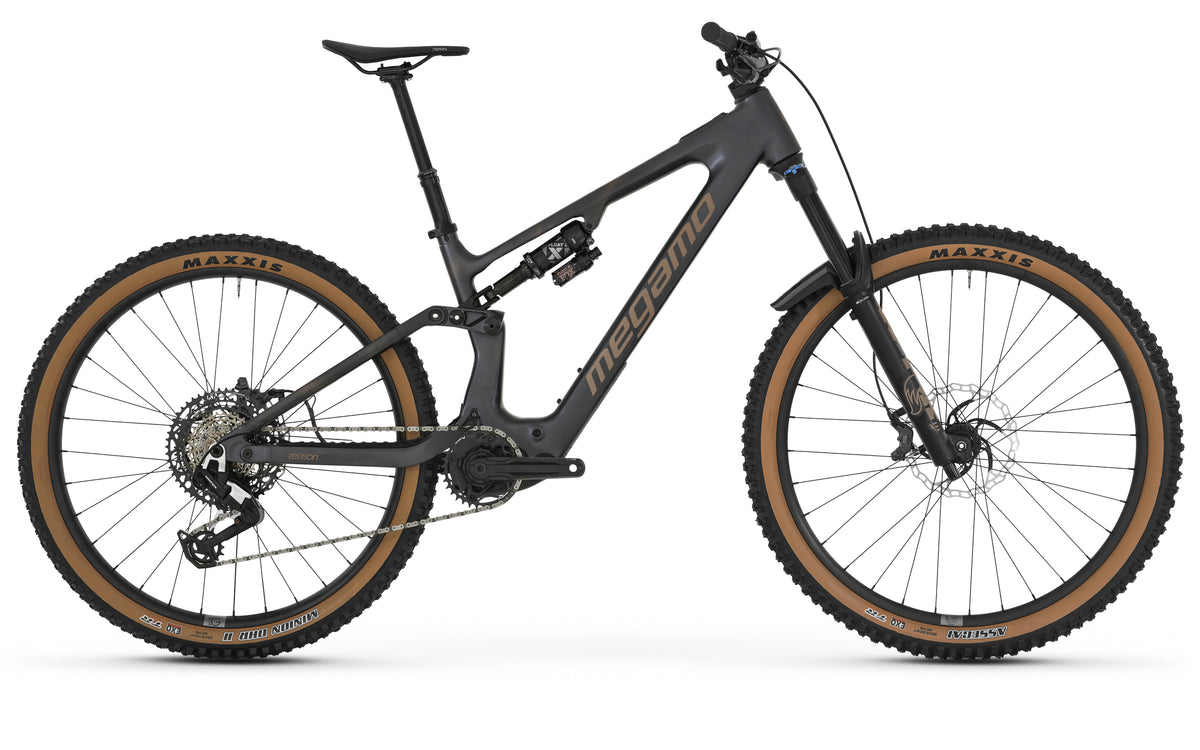 Megamo Reason AL 05 29" 2026 - Black