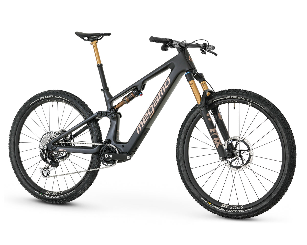 Megamo Reason AIR CRB 00 29" 2026