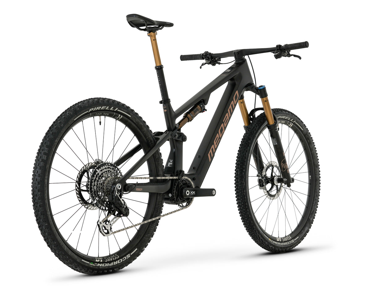 Megamo Reason AIR CRB 00 29" 2026