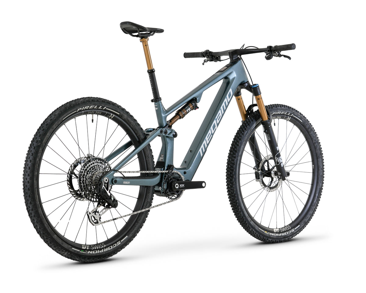 Megamo Reason AIR CRB 00 29" 2026
