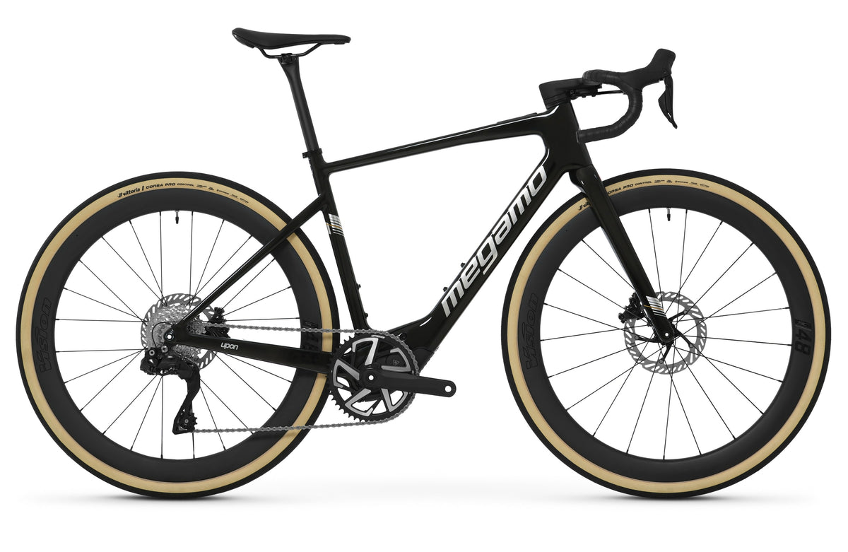 Megamo Upon 15 CW 2027 - Black