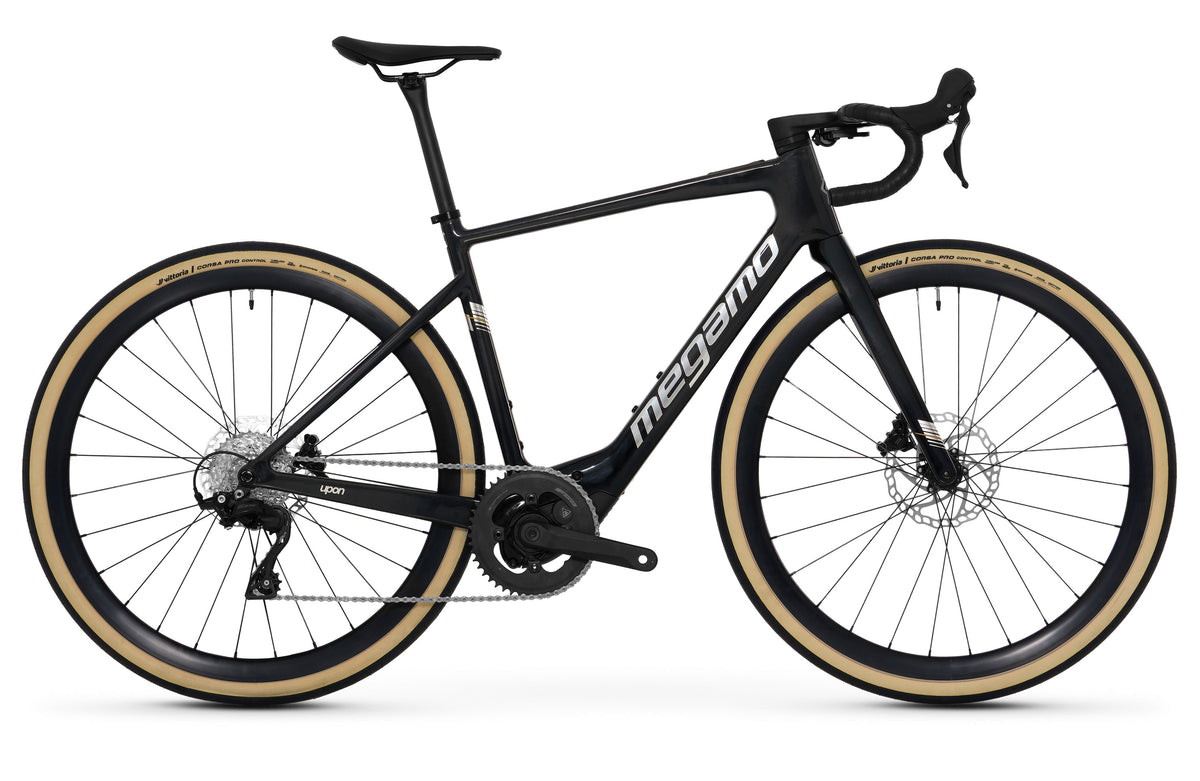 Megamo Upon 20 2027 - Black