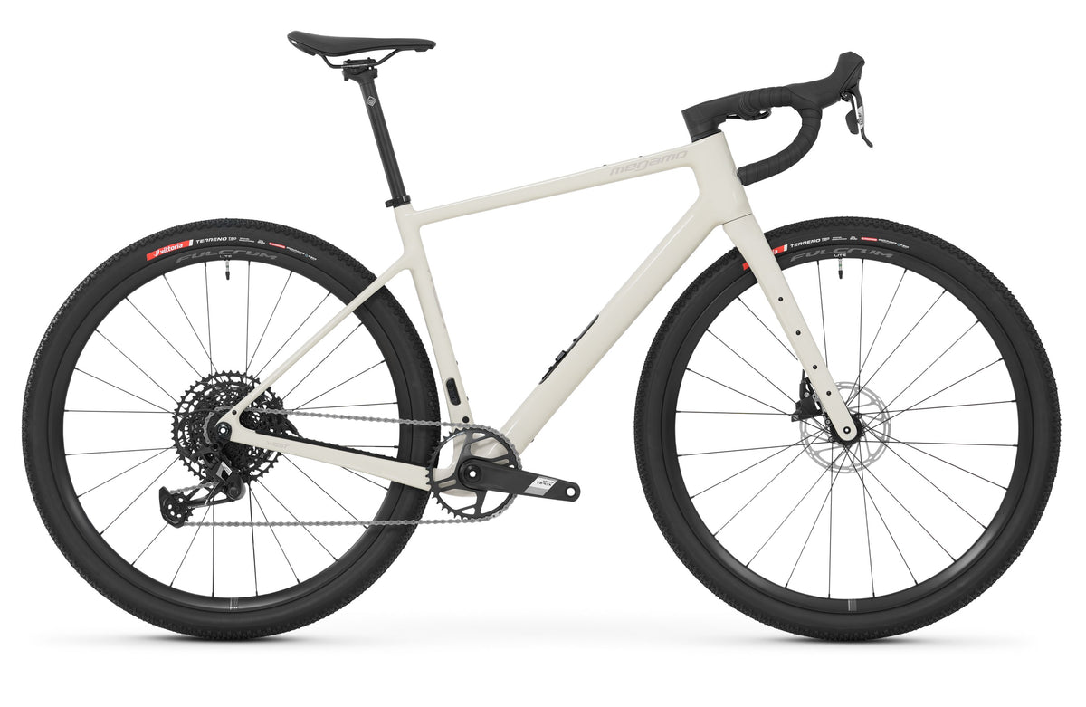 Megamo West 10 2027 - Sand