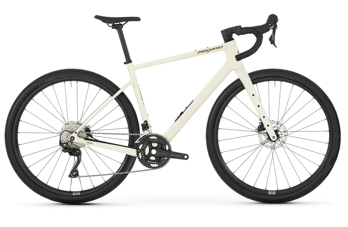 Megamo West 15 2026 - Sand