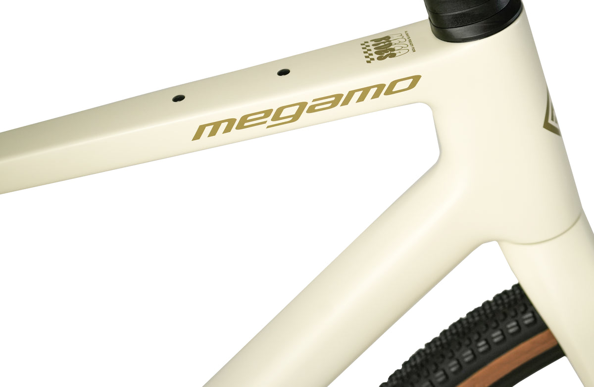 Megamo West 01 2026